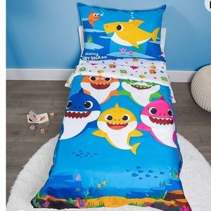 Baby shark toddler bed set